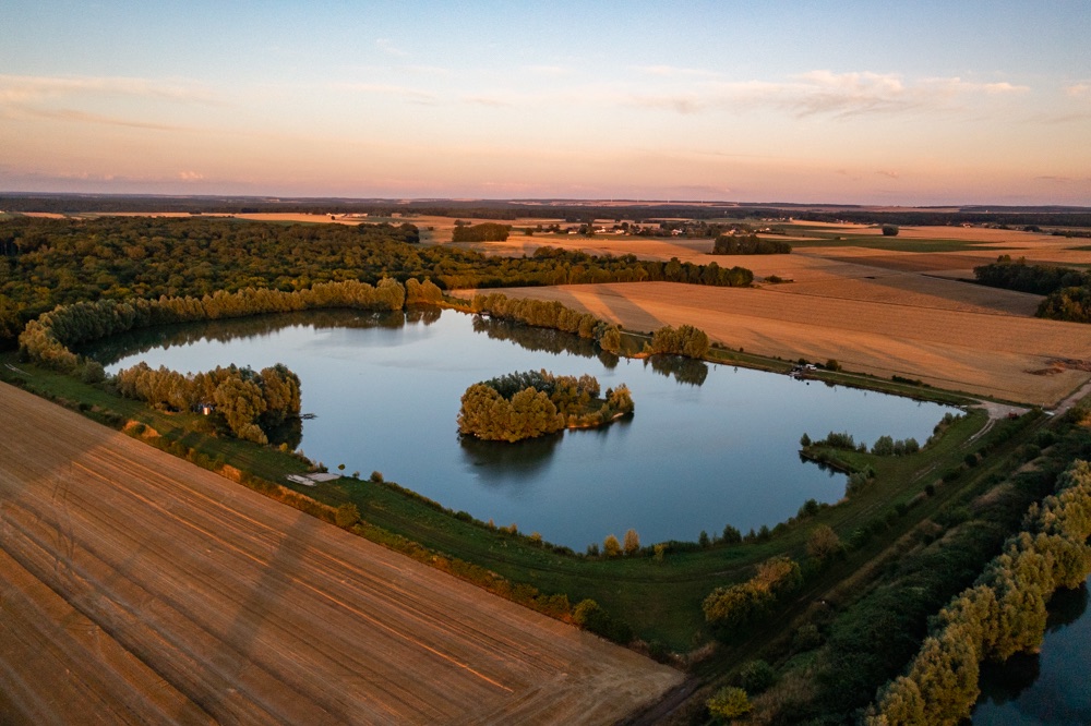 Les postes de pêche du lac